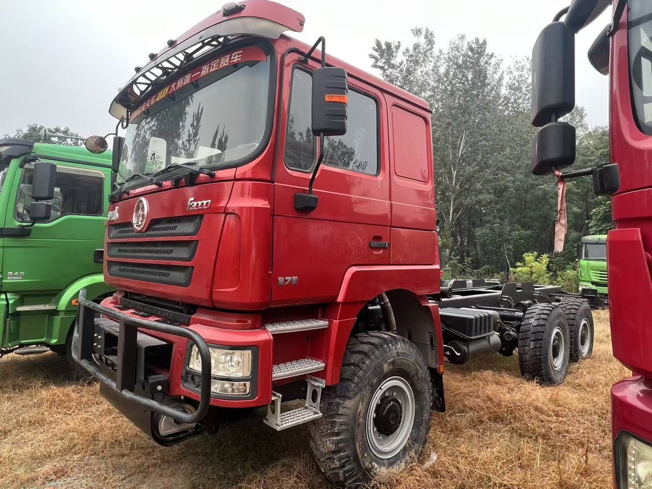 SHACMAN F3000 6x6 chassis - Τράκτορας: φωτογραφία 2 SHACMAN F3000 6x6 chassis - Τράκτορας: φωτογραφία 2
