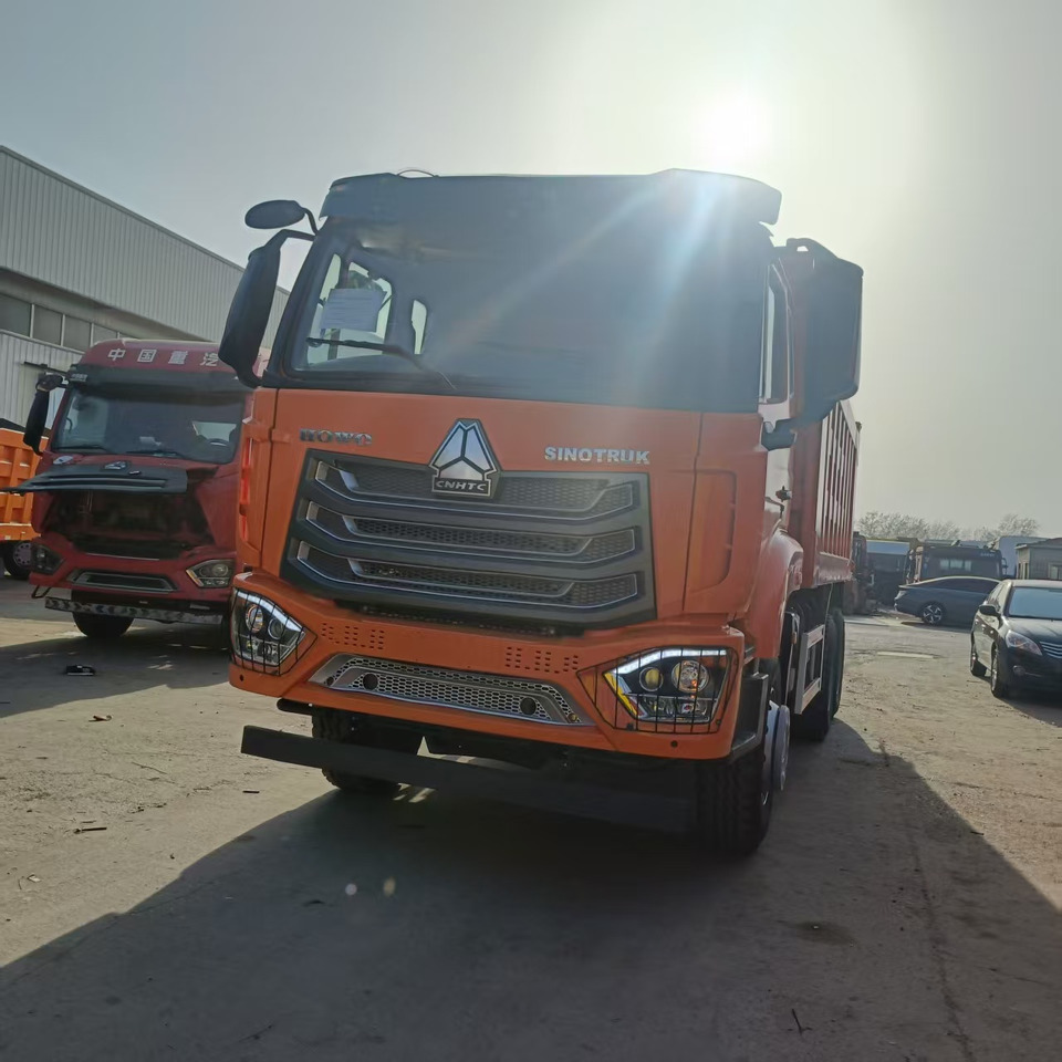 SINOTRUK HOHAN 6x4 - Φορτηγό ανατρεπόμενο: φωτογραφία 3 SINOTRUK HOHAN 6x4 - Φορτηγό ανατρεπόμενο: φωτογραφία 3