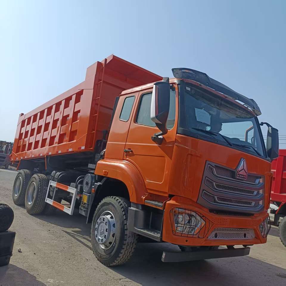 SINOTRUK HOHAN 6x4 - Φορτηγό ανατρεπόμενο: φωτογραφία 2 SINOTRUK HOHAN 6x4 - Φορτηγό ανατρεπόμενο: φωτογραφία 2