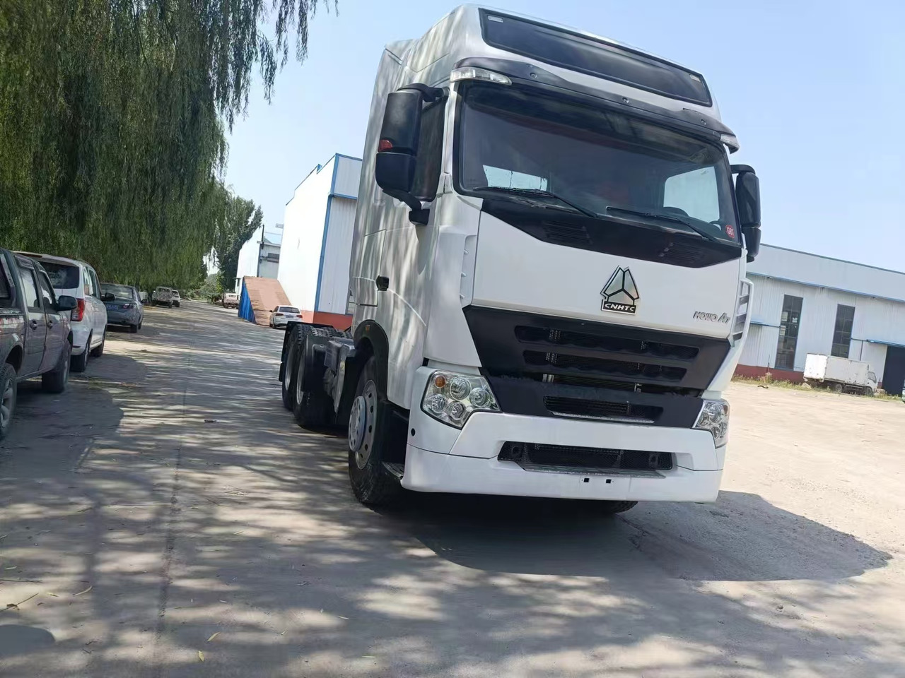 SINOTRUK HOWO A7 - Τράκτορας: φωτογραφία 5 SINOTRUK HOWO A7 - Τράκτορας: φωτογραφία 5
