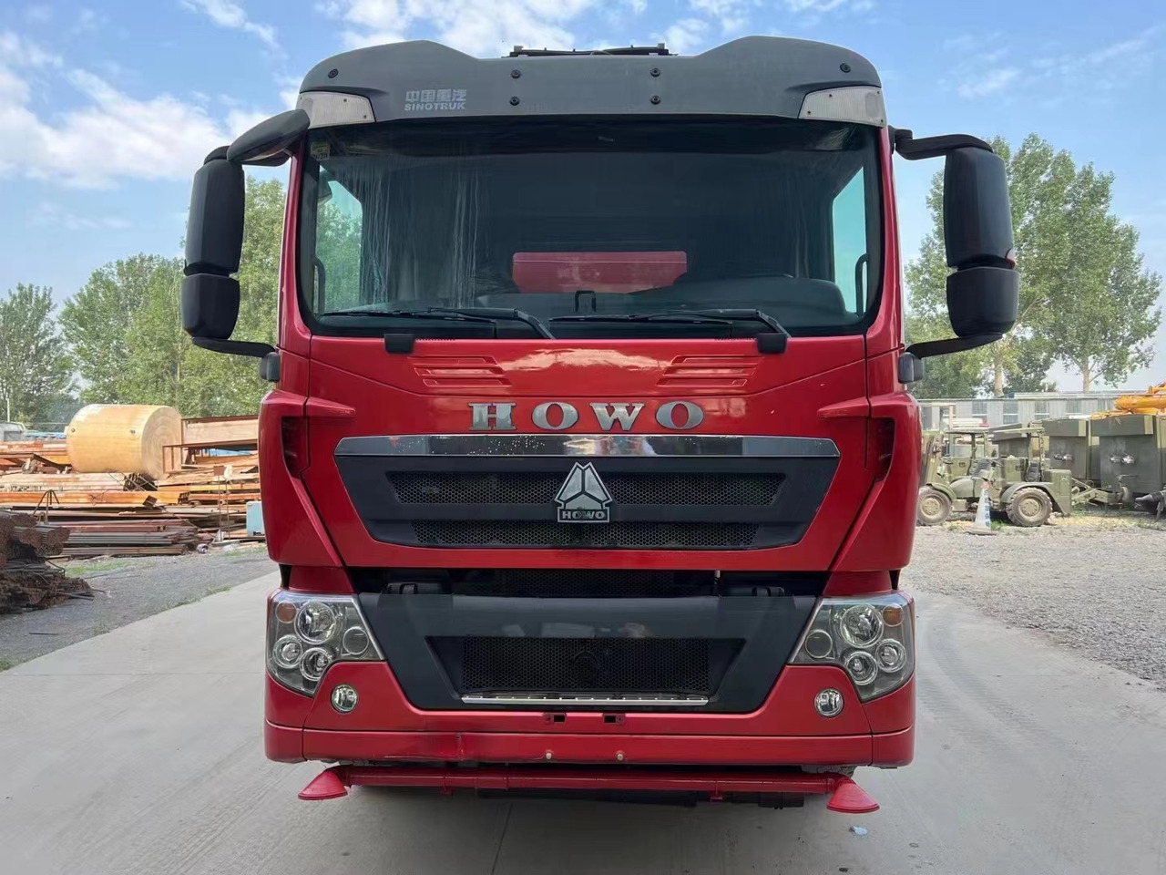 SINOTRUK HOWO sprinkler - Φορτηγό βυτιοφόρο: φωτογραφία 2 SINOTRUK HOWO sprinkler - Φορτηγό βυτιοφόρο: φωτογραφία 2
