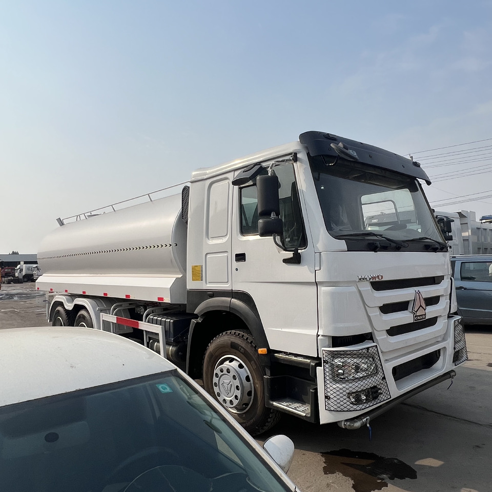 SINOTRUK HOWO sprinkler - Φορτηγό βυτιοφόρο: φωτογραφία 3 SINOTRUK HOWO sprinkler - Φορτηγό βυτιοφόρο: φωτογραφία 3