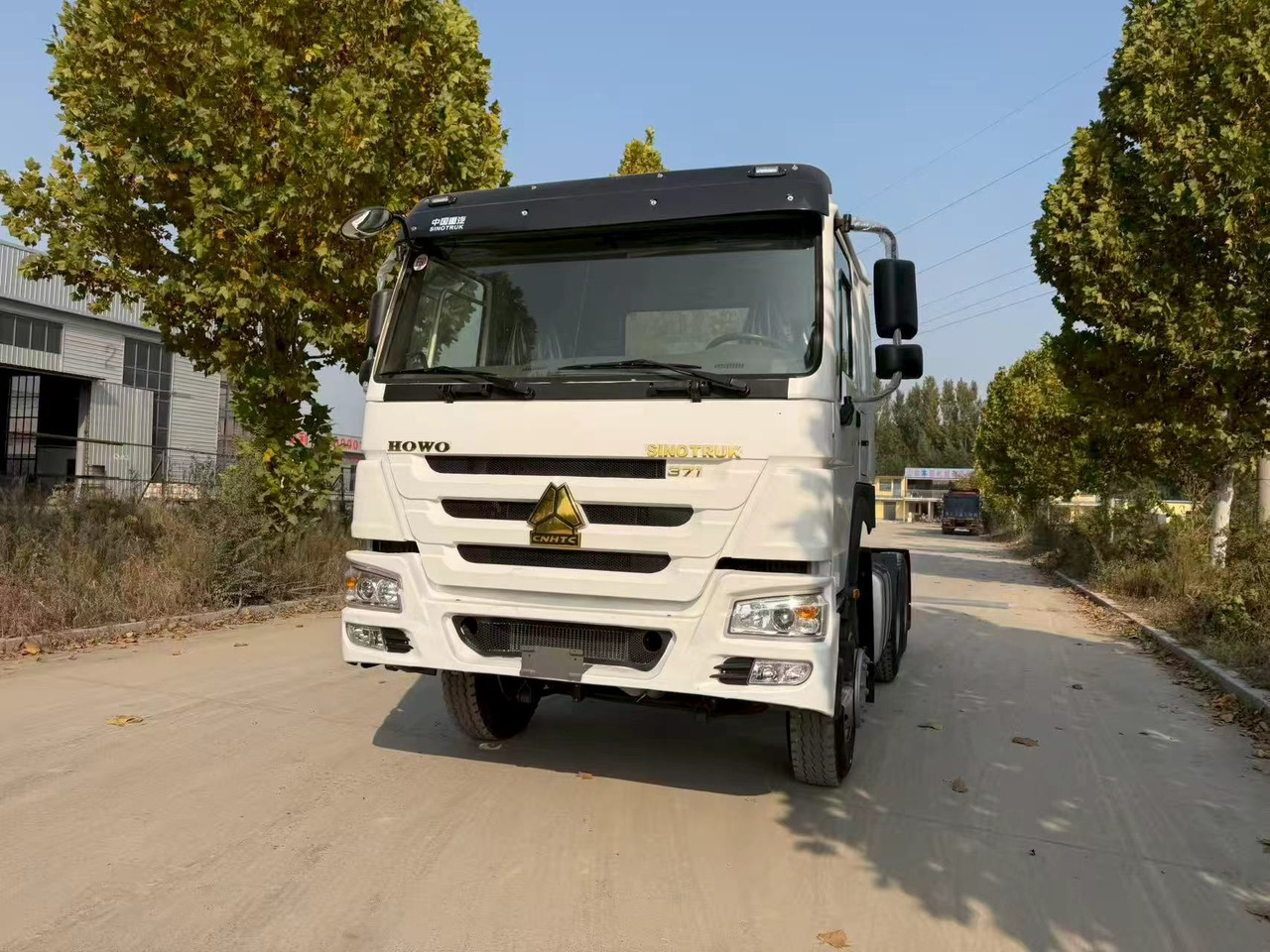 SINOTRUK HOWO tractor - Τράκτορας: φωτογραφία 2 SINOTRUK HOWO tractor - Τράκτορας: φωτογραφία 2