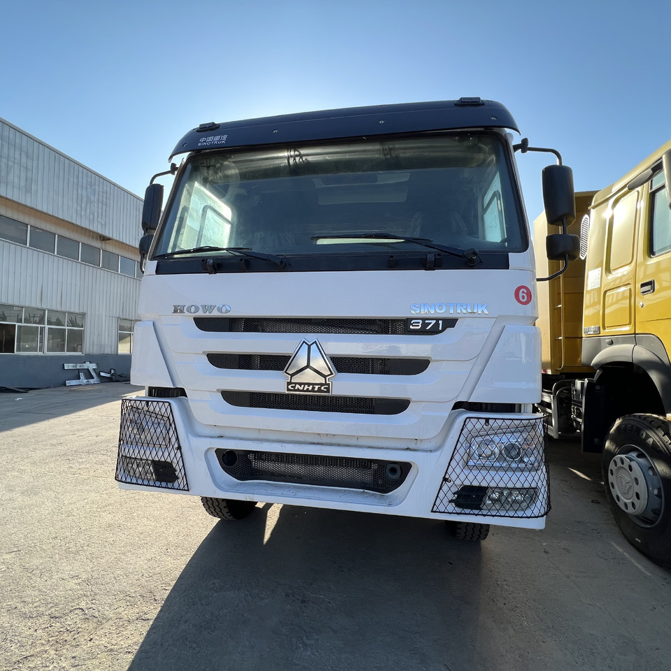 SINOTRUK HOWO - Φορτηγό: φωτογραφία 5 SINOTRUK HOWO - Φορτηγό: φωτογραφία 5