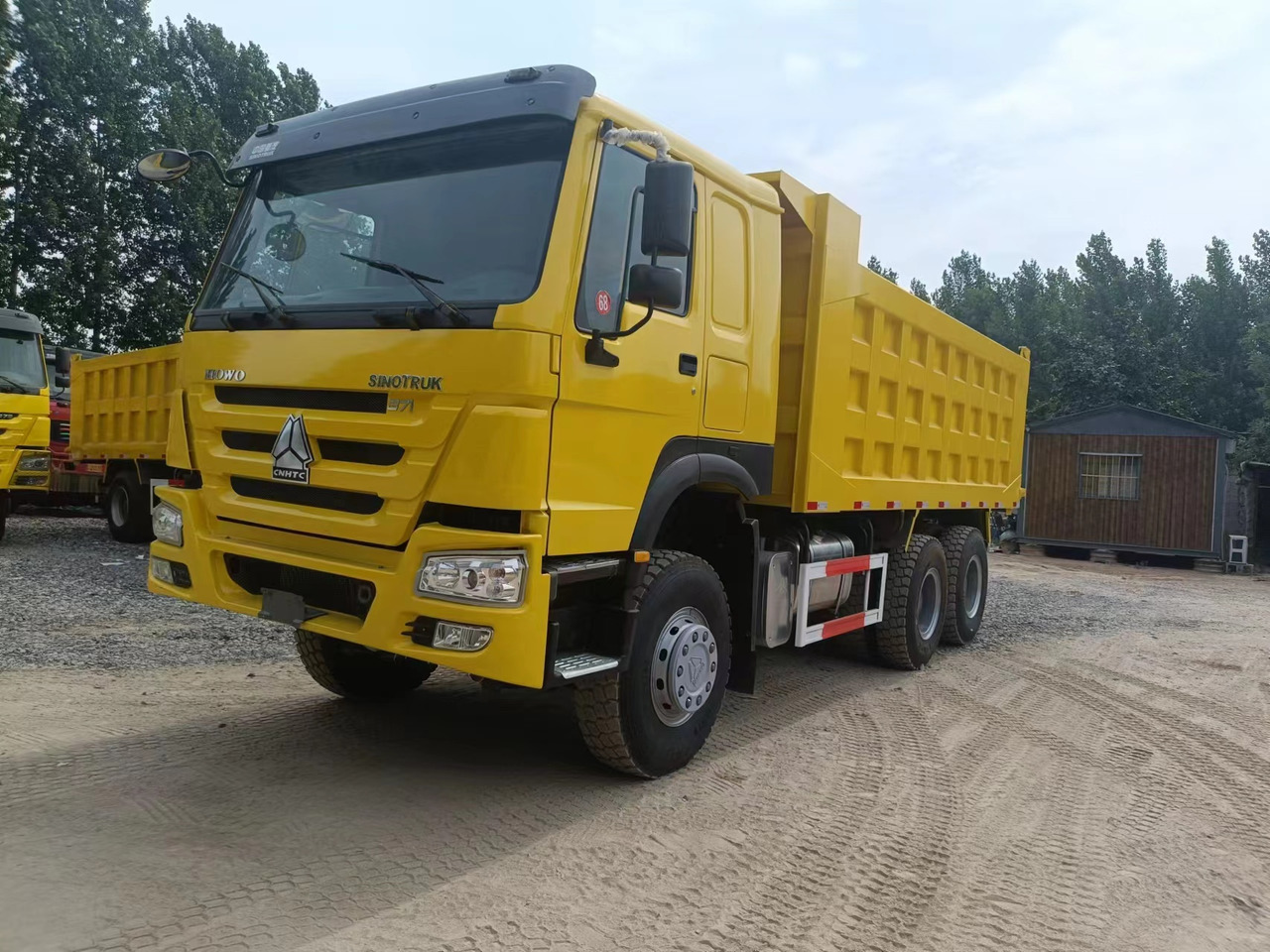 Φορτηγό ανατρεπόμενο SINOTRUK HOWO: φωτογραφία 8