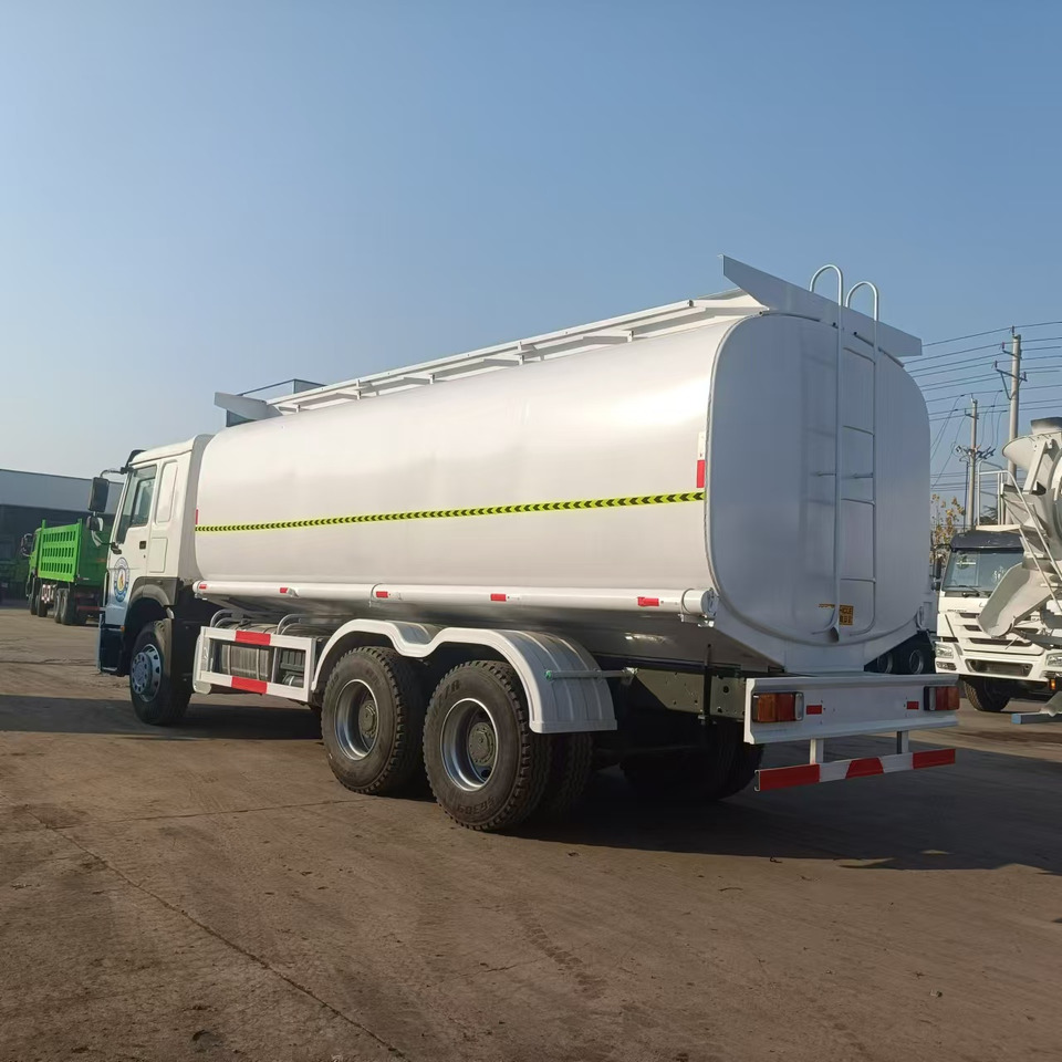 SINOTRUK HOWO - Φορτηγό βυτιοφόρο: φωτογραφία 5 SINOTRUK HOWO - Φορτηγό βυτιοφόρο: φωτογραφία 5
