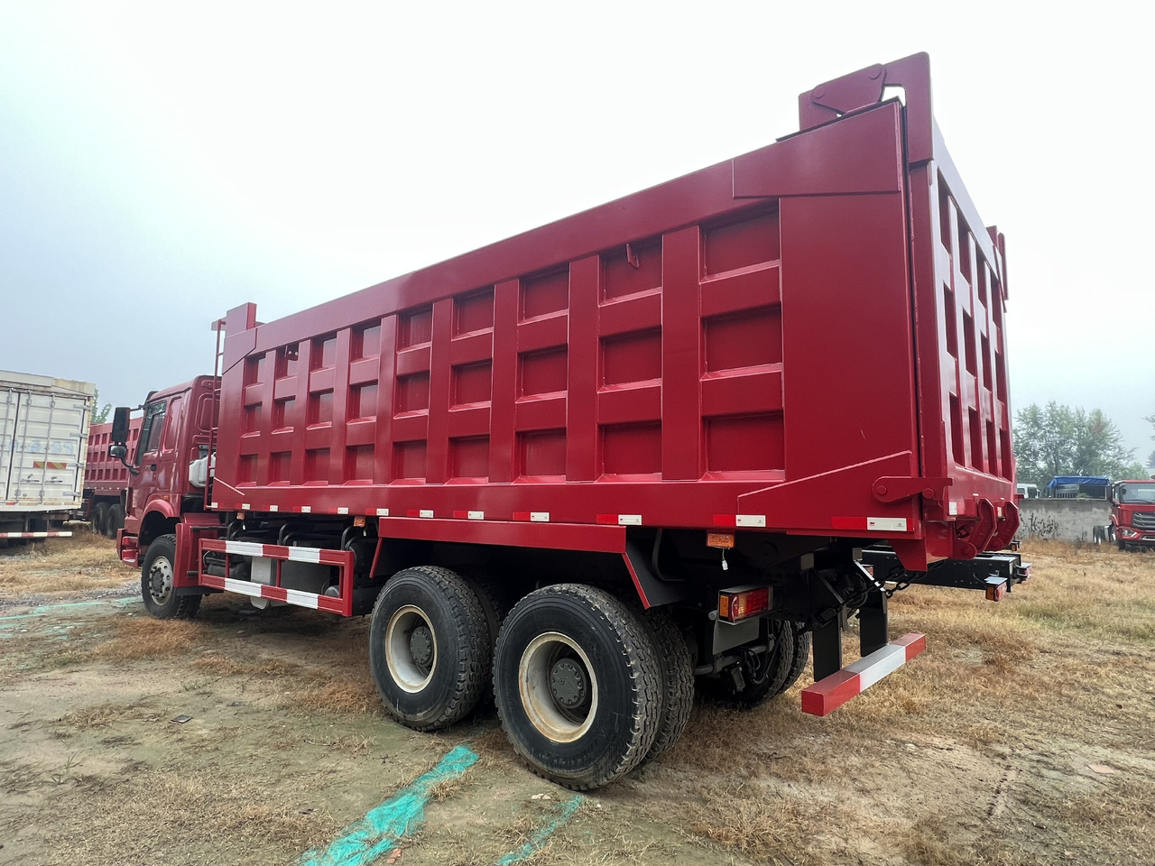 Φορτηγό SINOTRUK HOWO: φωτογραφία 9