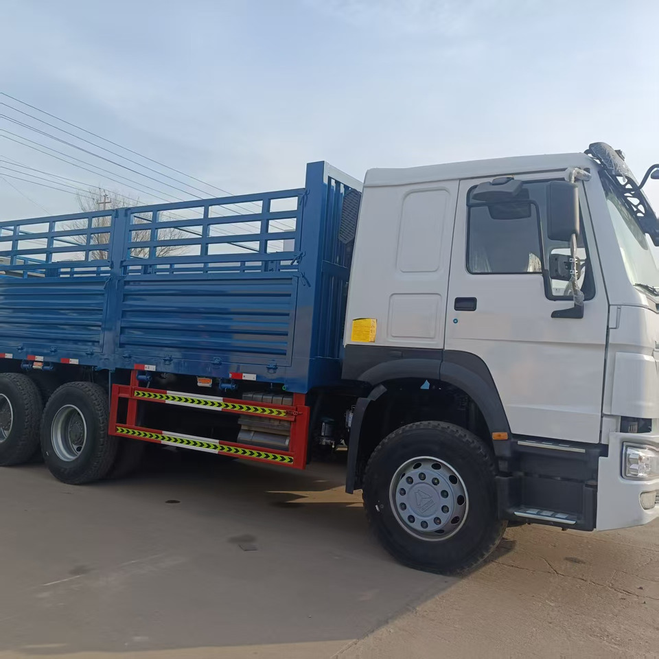 SINOTRUK HOWO - Φορτηγό: φωτογραφία 4 SINOTRUK HOWO - Φορτηγό: φωτογραφία 4