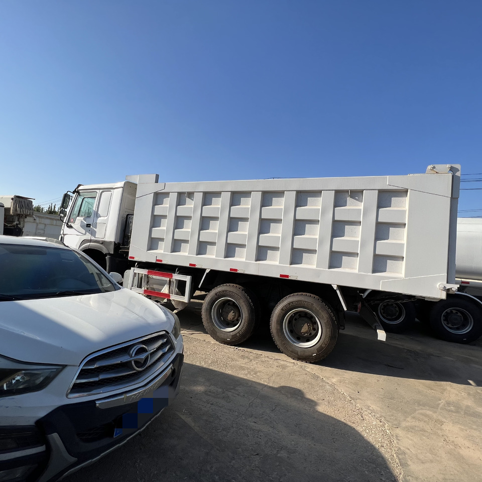 SINOTRUK HOWO - Φορτηγό ανατρεπόμενο: φωτογραφία 1 SINOTRUK HOWO - Φορτηγό ανατρεπόμενο: φωτογραφία 1