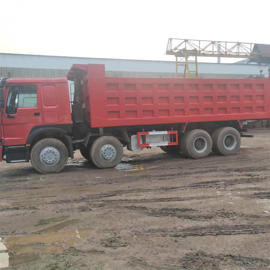 SINOTRUK HOWO - Φορτηγό ανατρεπόμενο: φωτογραφία 3 SINOTRUK HOWO - Φορτηγό ανατρεπόμενο: φωτογραφία 3
