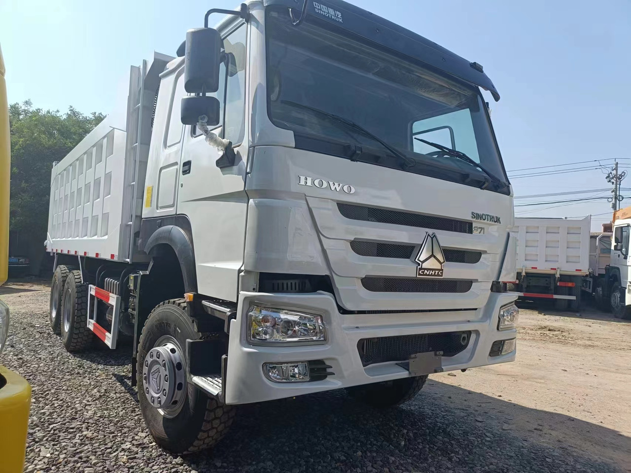 SINOTRUK HOWO - Φορτηγό ανατρεπόμενο: φωτογραφία 5 SINOTRUK HOWO - Φορτηγό ανατρεπόμενο: φωτογραφία 5