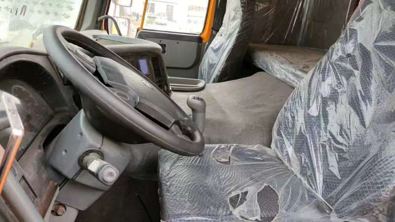 SINOTRUK Howo - Φορτηγό ανατρεπόμενο: φωτογραφία 1 SINOTRUK Howo - Φορτηγό ανατρεπόμενο: φωτογραφία 1