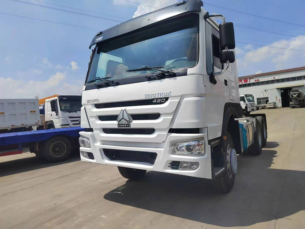 SINOTRUK Trailer head - Τράκτορας: φωτογραφία 1 SINOTRUK Trailer head - Τράκτορας: φωτογραφία 1