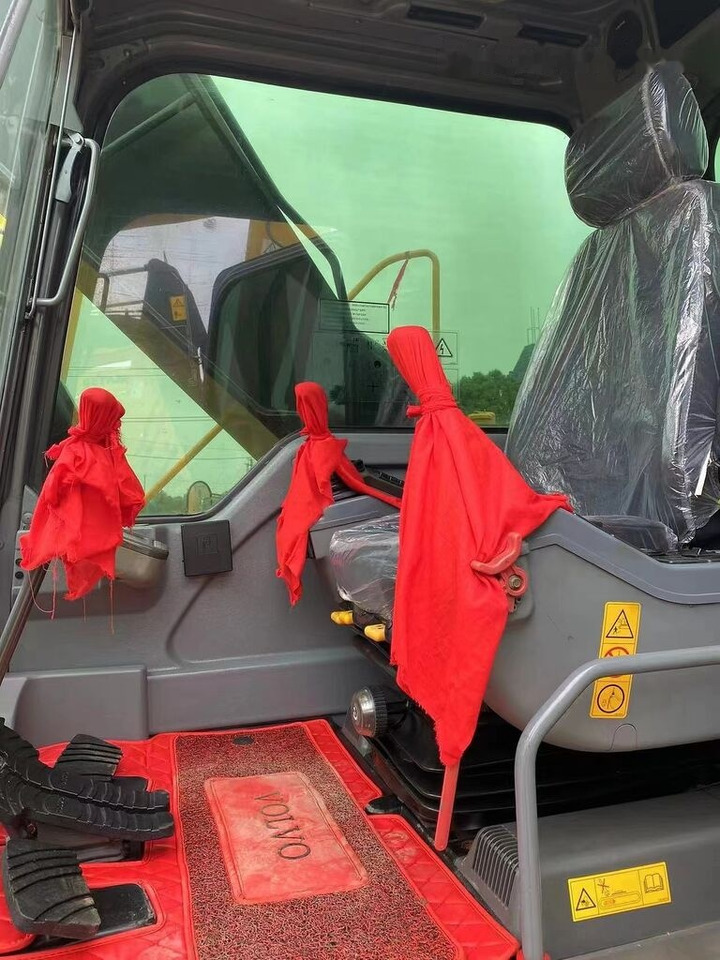 Ερπυστριοφόρος εκσκαφέας Volvo EC210: φωτογραφία 1