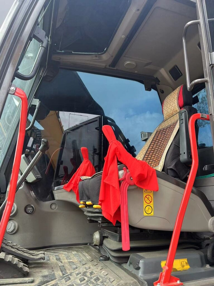 Volvo EC300D - Ερπυστριοφόρος εκσκαφέας: φωτογραφία 2 Volvo EC300D - Ερπυστριοφόρος εκσκαφέας: φωτογραφία 2