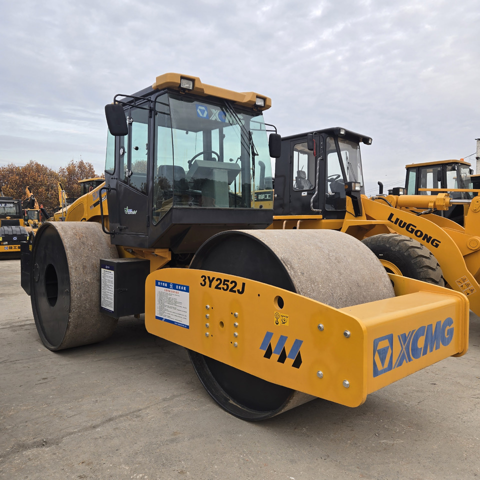 XCMG 3Y252J - Ασφαλτικός οδοστρωτήρας: φωτογραφία 3 XCMG 3Y252J - Ασφαλτικός οδοστρωτήρας: φωτογραφία 3