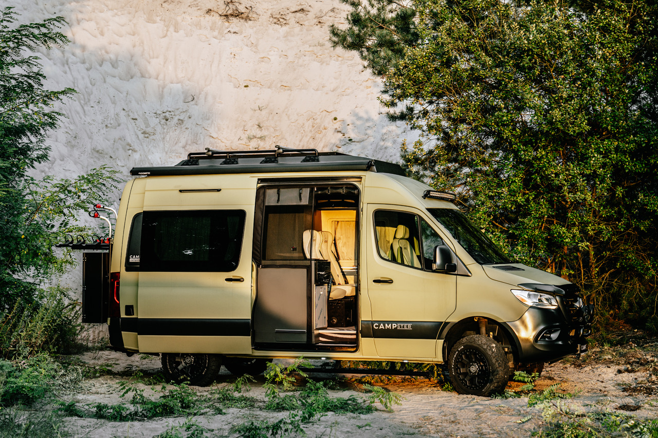 Mercedes-Benz Sprinter - Αυτοκινούμενο βαν: φωτογραφία 1 Mercedes-Benz Sprinter - Αυτοκινούμενο βαν: φωτογραφία 1