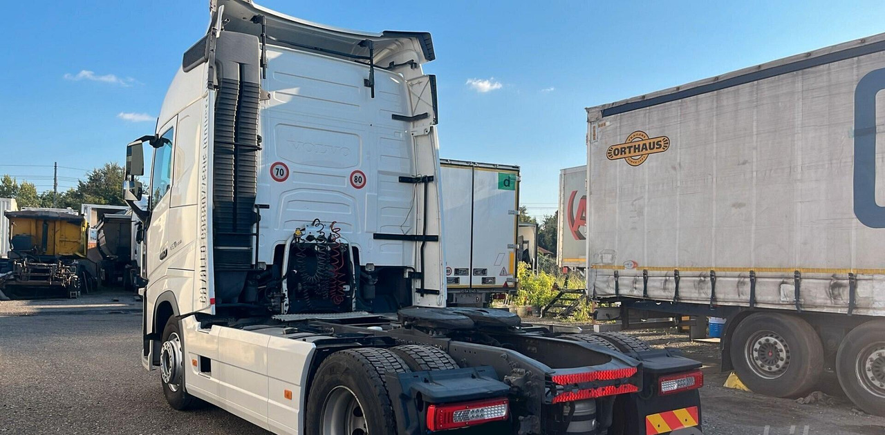 Volvo FH 460 Euro 6 Globetrotter 2018 - Τράκτορας: φωτογραφία 3 Volvo FH 460 Euro 6 Globetrotter 2018 - Τράκτορας: φωτογραφία 3