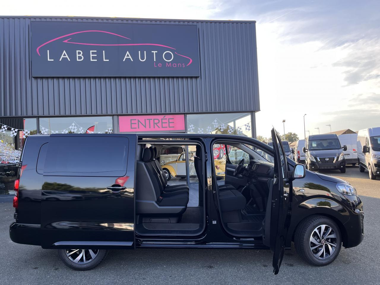 FIAT Scudo XL 2.0 BlueHDi - 180 S&S - BVA Cabine Approfondie 6 PLACES - Διπλοκάμπινο ελαφρύ επαγγελματικό: φωτογραφία 3 FIAT Scudo XL 2.0 BlueHDi - 180 S&S - BVA Cabine Approfondie 6 PLACES - Διπλοκάμπινο ελαφρύ επαγγελματικό: φωτογραφία 3