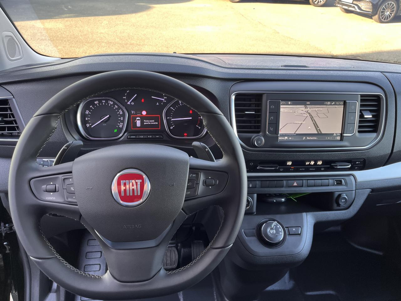 FIAT Scudo XL 2.0 BlueHDi - 180 S&S - BVA Cabine Approfondie 6 PLACES - Διπλοκάμπινο ελαφρύ επαγγελματικό: φωτογραφία 4 FIAT Scudo XL 2.0 BlueHDi - 180 S&S - BVA Cabine Approfondie 6 PLACES - Διπλοκάμπινο ελαφρύ επαγγελματικό: φωτογραφία 4