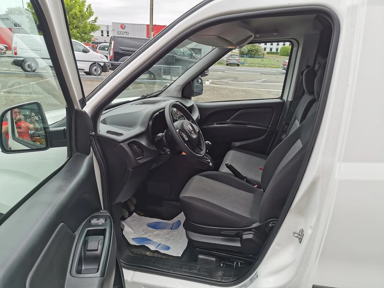 Fiat Doblo Cargo 1.3 MULTIJET 95CH PACK PRO NAV E6D - Μικρό βαν: φωτογραφία 5 Fiat Doblo Cargo 1.3 MULTIJET 95CH PACK PRO NAV E6D - Μικρό βαν: φωτογραφία 5