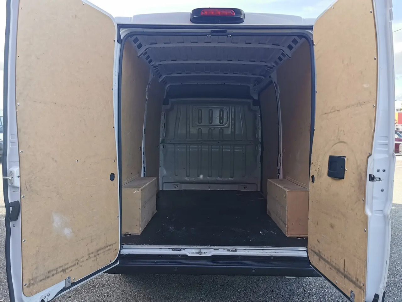 Fiat Ducato 3.3 MH2 2.3 MULTIJET 130CH PACK PRO NAV - Βαν: φωτογραφία 3 Fiat Ducato 3.3 MH2 2.3 MULTIJET 130CH PACK PRO NAV - Βαν: φωτογραφία 3