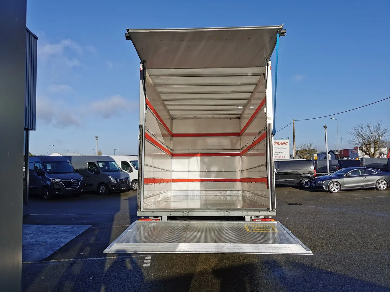 Fiat Ducato 3.5 L H3-POWER 140CH MAXI HEAVY DUTY CAISSE 20M³ + HAYON 750KG + AUVENT PACK PRO - Επαγγελματικό αυτοκίνητο κόφα: φωτογραφία 3 Fiat Ducato 3.5 L H3-POWER 140CH MAXI HEAVY DUTY CAISSE 20M³ + HAYON 750KG + AUVENT PACK PRO - Επαγγελματικό αυτοκίνητο κόφα: φωτογραφία 3