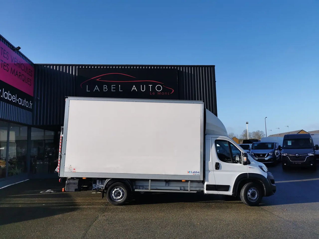 Fiat Ducato 3.5 L H3-POWER 140CH MAXI HEAVY DUTY CAISSE 20M³ + HAYON 750KG + AUVENT PACK PRO - Επαγγελματικό αυτοκίνητο κόφα: φωτογραφία 1 Fiat Ducato 3.5 L H3-POWER 140CH MAXI HEAVY DUTY CAISSE 20M³ + HAYON 750KG + AUVENT PACK PRO - Επαγγελματικό αυτοκίνητο κόφα: φωτογραφία 1