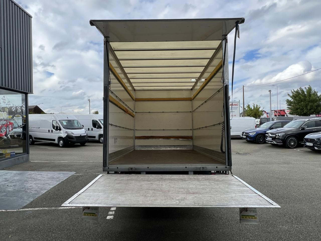 IVECO Daily 35C16 CAISSE HAYON 20M3 RJ 3.0L 160CH - Επαγγελματικό αυτοκίνητο κόφα: φωτογραφία 3 IVECO Daily 35C16 CAISSE HAYON 20M3 RJ 3.0L 160CH - Επαγγελματικό αυτοκίνητο κόφα: φωτογραφία 3