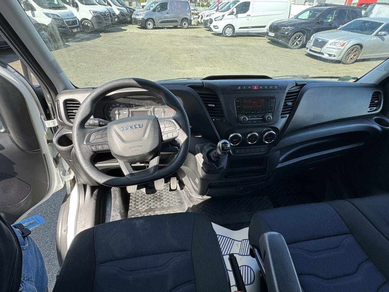 Iveco Daily 35 C 16 CAISSE HAYON 20M3 - Επαγγελματικό αυτοκίνητο κόφα: φωτογραφία 4 Iveco Daily 35 C 16 CAISSE HAYON 20M3 - Επαγγελματικό αυτοκίνητο κόφα: φωτογραφία 4