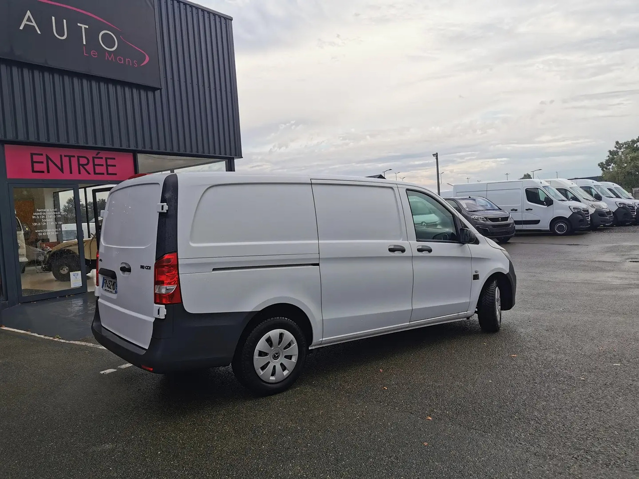 Mercedes Vito 114 CDI LONG FIRST PROPULSION 9G-TRONIC - Βαν: φωτογραφία 4 Mercedes Vito 114 CDI LONG FIRST PROPULSION 9G-TRONIC - Βαν: φωτογραφία 4