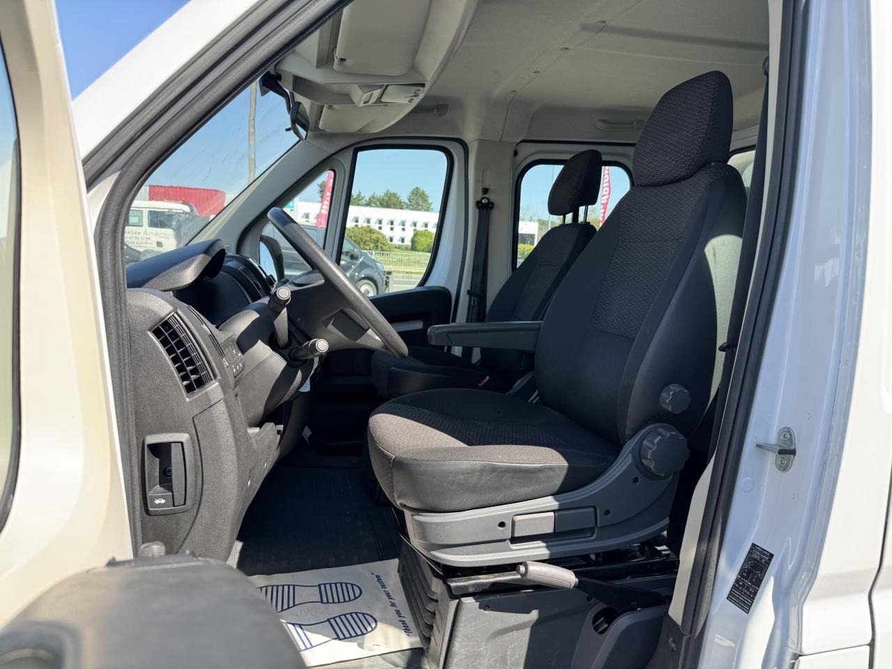 Opel Movano combi 3.5 MAXI 165CH BLUEHDI S&S BENNE COFFRE DOUBLE CABINE 6 PLACES - Όχημα με ανατρεπομενη καροτσα: φωτογραφία 4 Opel Movano combi 3.5 MAXI 165CH BLUEHDI S&S BENNE COFFRE DOUBLE CABINE 6 PLACES - Όχημα με ανατρεπομενη καροτσα: φωτογραφία 4