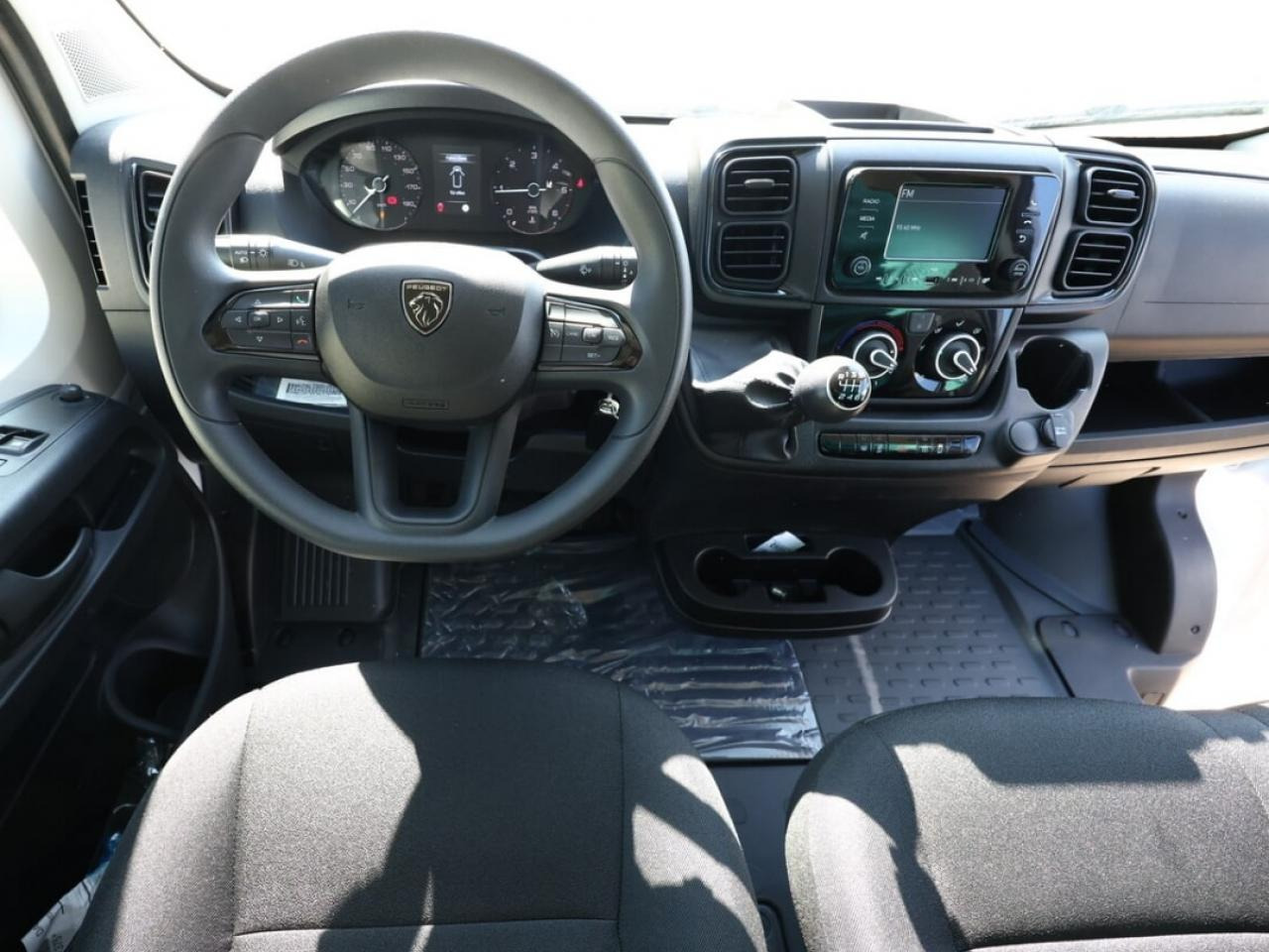 PEUGEOT Boxer 3.5t L4H2 2.2 HDi S&S Maxi - 180 III FOURGON TOLE Fourgon Tolé 435 L4H2 PHASE 3 - Βαν: φωτογραφία 3 PEUGEOT Boxer 3.5t L4H2 2.2 HDi S&S Maxi - 180 III FOURGON TOLE Fourgon Tolé 435 L4H2 PHASE 3 - Βαν: φωτογραφία 3
