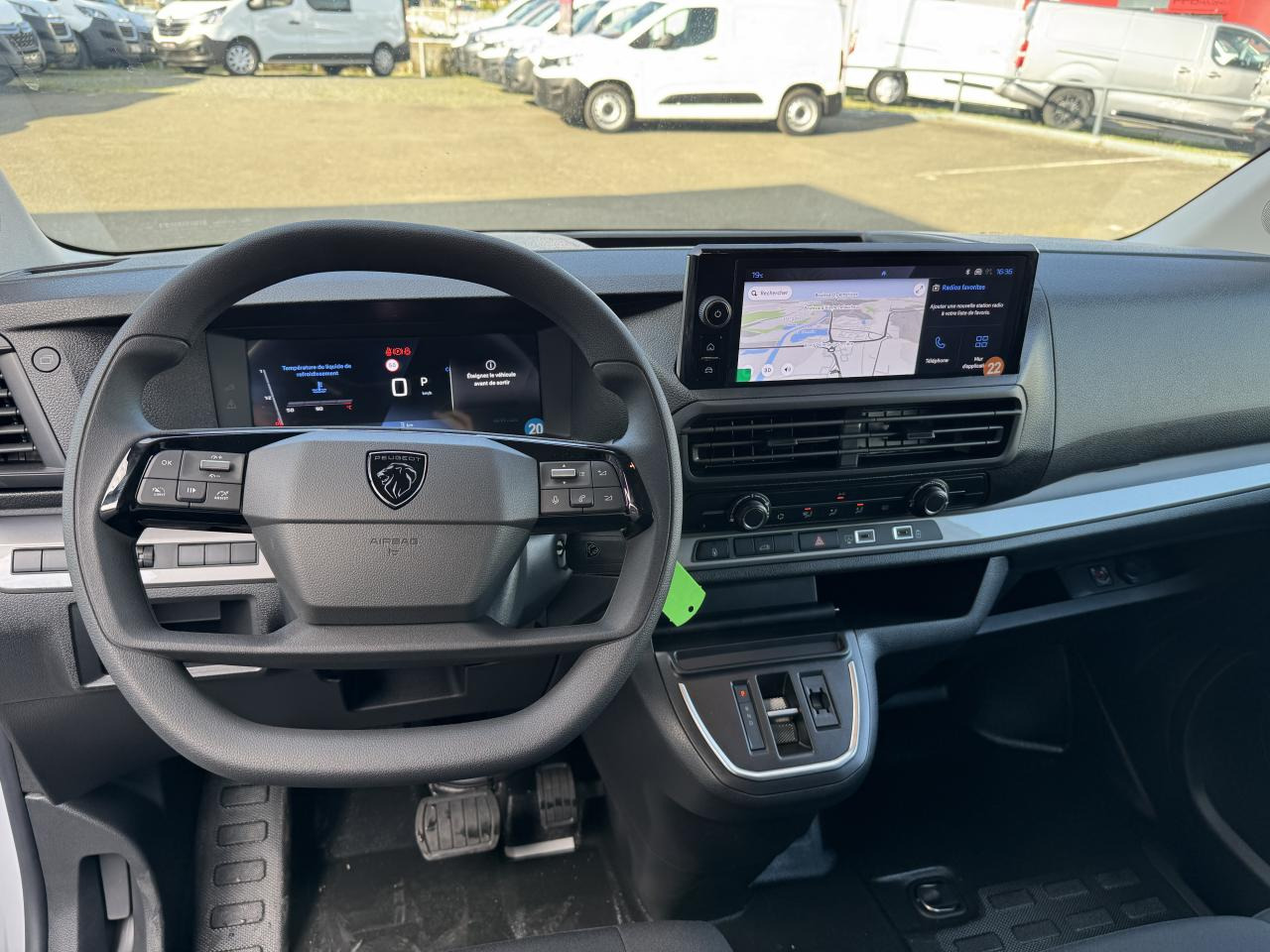 PEUGEOT Expert M 2.0 BlueHDi - 145 S&S - BV EAT8 III FOURGON Fourgon PHASE 2 - Βαν: φωτογραφία 4 PEUGEOT Expert M 2.0 BlueHDi - 145 S&S - BV EAT8 III FOURGON Fourgon PHASE 2 - Βαν: φωτογραφία 4