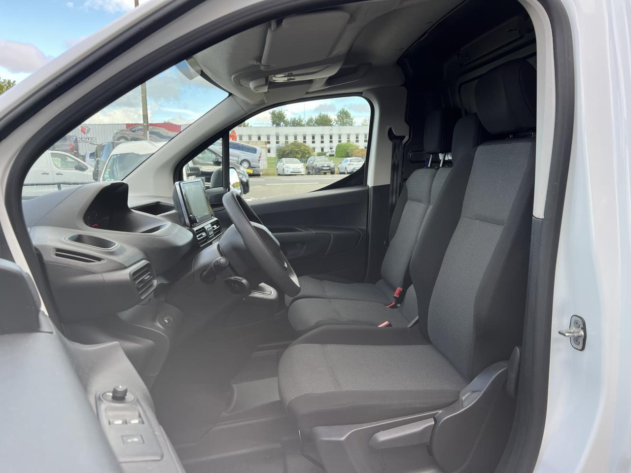 PEUGEOT PARTNER M 650KG 1.5 HDI 100CH ASPHALT 3 PLACES - Βαν: φωτογραφία 5 PEUGEOT PARTNER M 650KG 1.5 HDI 100CH ASPHALT 3 PLACES - Βαν: φωτογραφία 5