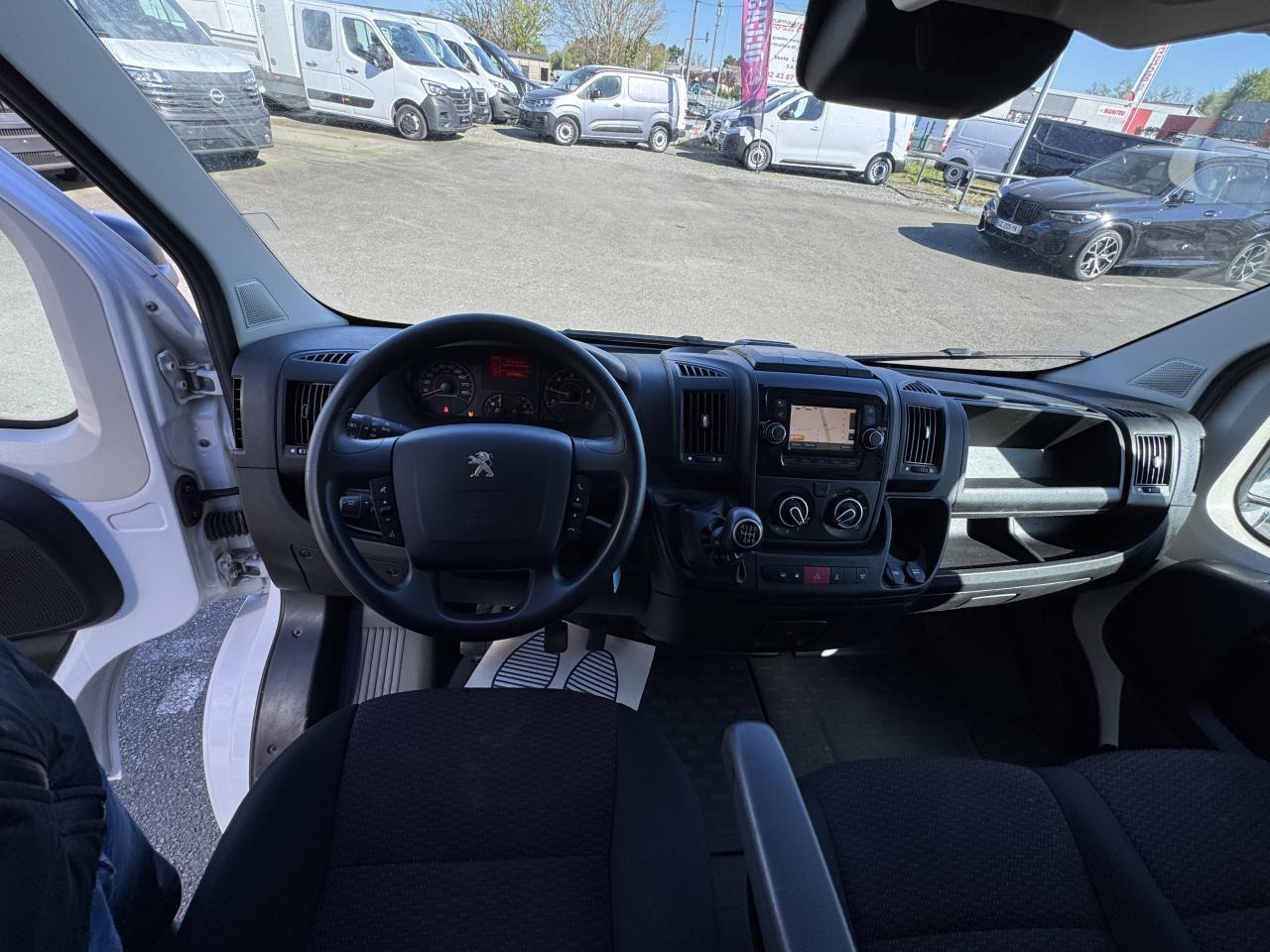 Peugeot Boxer 333 L1H1 2.2 BLUEHDI S&S 140CH ASPHALT - Βαν: φωτογραφία 3 Peugeot Boxer 333 L1H1 2.2 BLUEHDI S&S 140CH ASPHALT - Βαν: φωτογραφία 3