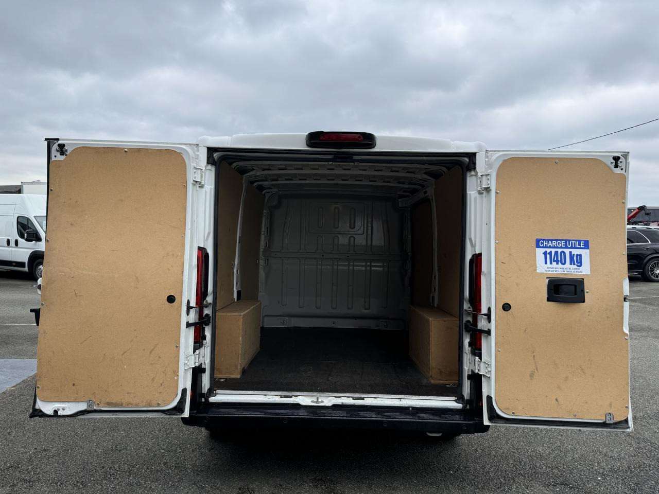 Peugeot Boxer 333 L1H1 2.2 BLUEHDI S&S 140CH ASPHALT - Βαν: φωτογραφία 2 Peugeot Boxer 333 L1H1 2.2 BLUEHDI S&S 140CH ASPHALT - Βαν: φωτογραφία 2