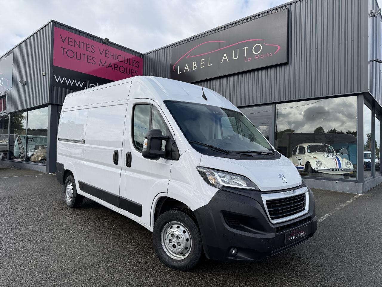 Peugeot Boxer 333 L2H2 2.2 BLUEHDI S&S 140CH ASPHALT - Βαν: φωτογραφία 1 Peugeot Boxer 333 L2H2 2.2 BLUEHDI S&S 140CH ASPHALT - Βαν: φωτογραφία 1