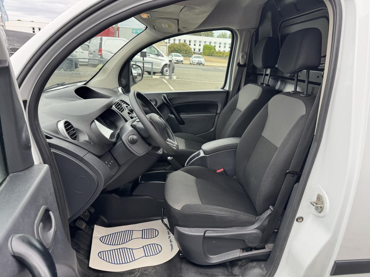 RENAULT KANGOO 1.5 DCI 80CH CONFORT - Βαν: φωτογραφία 5 RENAULT KANGOO 1.5 DCI 80CH CONFORT - Βαν: φωτογραφία 5