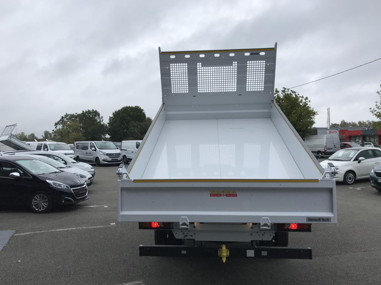 RENAULT Master Confort R3500RJ L3 2.3 dCi - 165 III CHASSIS CABINE Châssis Cabine L3 Propulsion PHASE - Όχημα με ανατρεπομενη καροτσα: φωτογραφία 4 RENAULT Master Confort R3500RJ L3 2.3 dCi - 165 III CHASSIS CABINE Châssis Cabine L3 Propulsion PHASE - Όχημα με ανατρεπομενη καροτσα: φωτογραφία 4