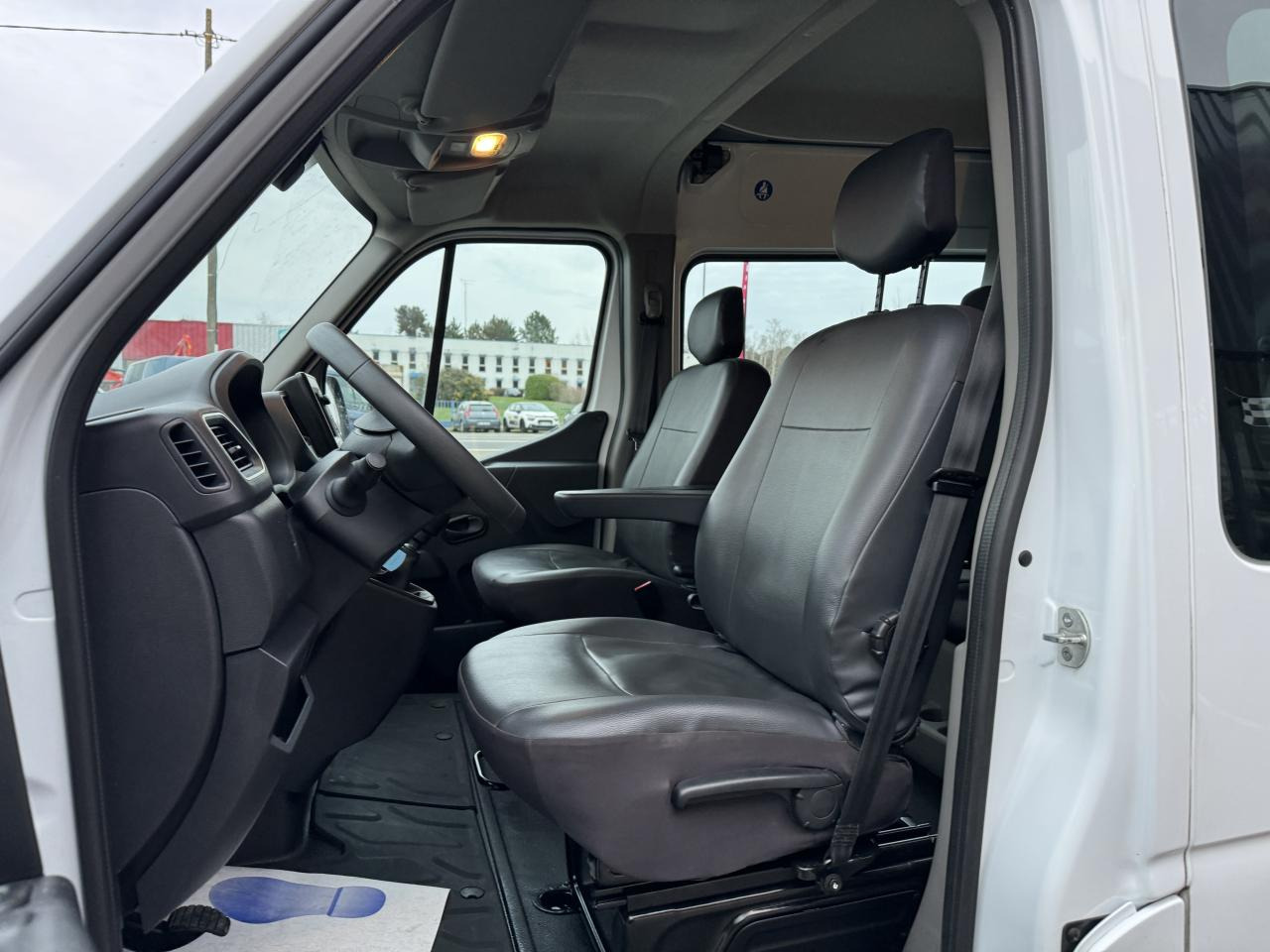 RENAULT Master Confort R3500RJ L3H2 2.3DCI 165CH CABINE APPROFONDIE 6 PLACES - Βαν: φωτογραφία 5 RENAULT Master Confort R3500RJ L3H2 2.3DCI 165CH CABINE APPROFONDIE 6 PLACES - Βαν: φωτογραφία 5