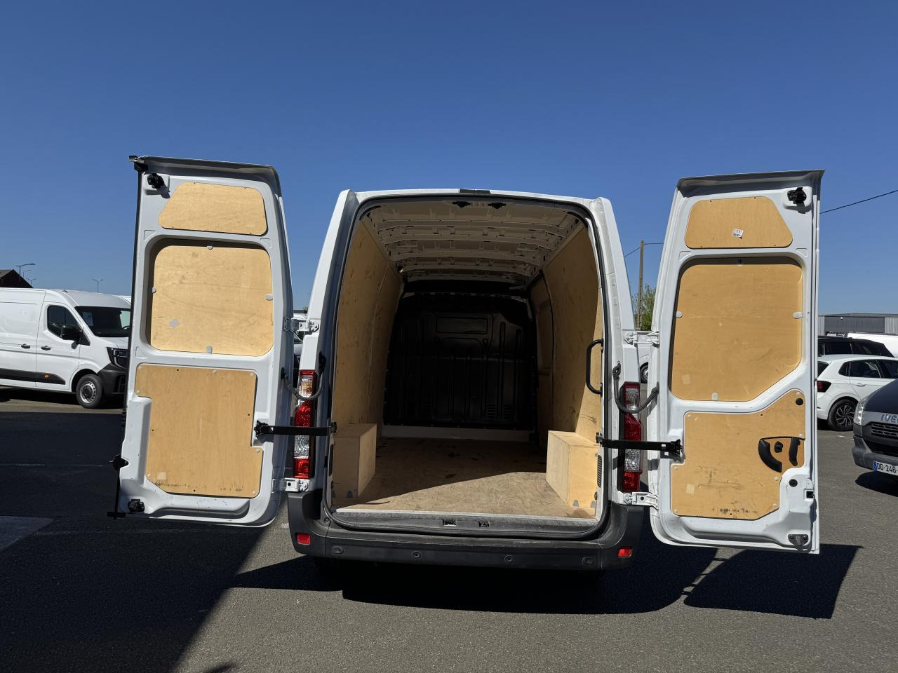 RENAULT Master Grand Confort F3500 L3H2 2.3 Blue dCi 135 ch Fourgon - Βαν: φωτογραφία 3 RENAULT Master Grand Confort F3500 L3H2 2.3 Blue dCi 135 ch Fourgon - Βαν: φωτογραφία 3