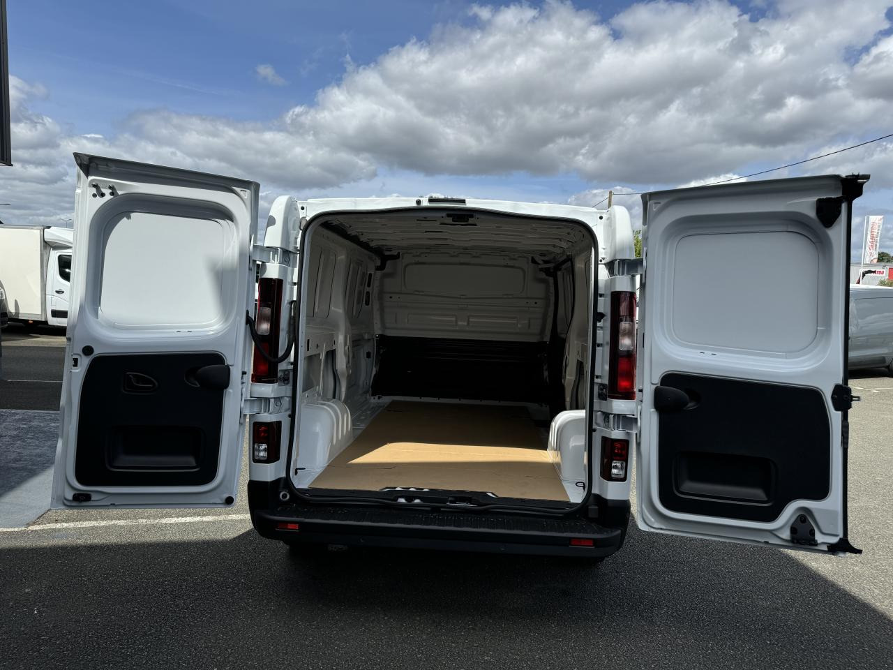 RENAULT Trafic L2H1 3000 Kg 2.0 Blue dCi - 150 2024 III FOURGON Fourgon Advance L2H1 PHASE 3 - Βαν: φωτογραφία 3 RENAULT Trafic L2H1 3000 Kg 2.0 Blue dCi - 150 2024 III FOURGON Fourgon Advance L2H1 PHASE 3 - Βαν: φωτογραφία 3