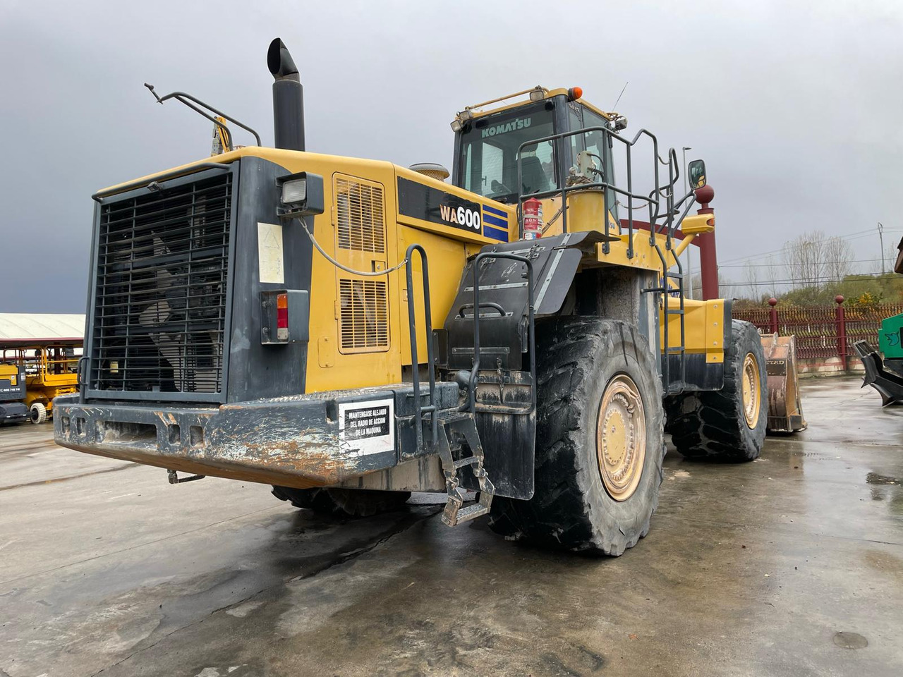 KOMATSU WA600-6 - Ελαστιχοφόρος φορτωτής: φωτογραφία 2 KOMATSU WA600-6 - Ελαστιχοφόρος φορτωτής: φωτογραφία 2