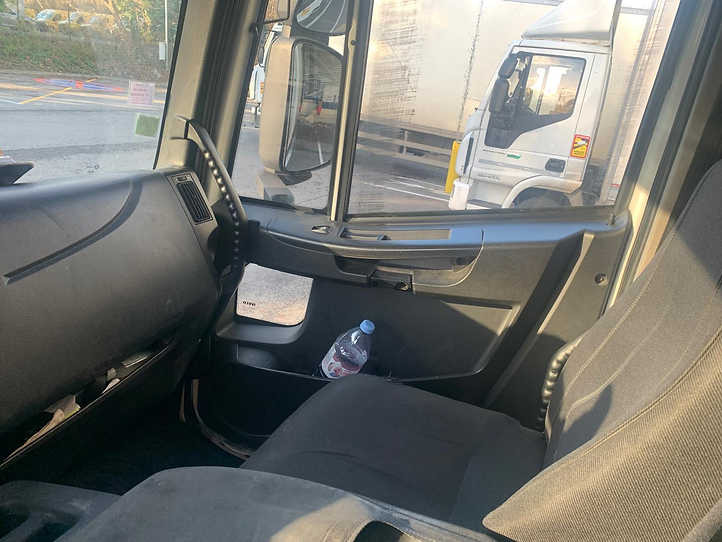 Iveco Eurocargo 120el22 - Φορτηγό κόφα: φωτογραφία 5 Iveco Eurocargo 120el22 - Φορτηγό κόφα: φωτογραφία 5
