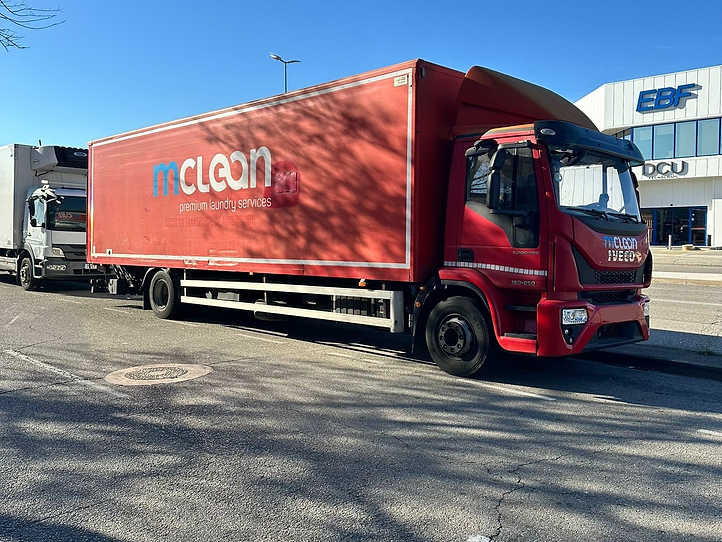 Iveco Eurocargo 160e25 - Φορτηγό κόφα: φωτογραφία 2 Iveco Eurocargo 160e25 - Φορτηγό κόφα: φωτογραφία 2