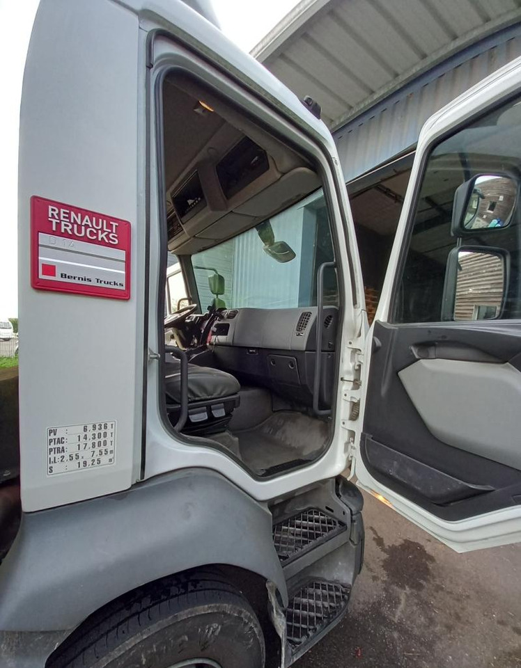 Φορτηγό κόφα Renault D 4X2 180cv: φωτογραφία 8 Φορτηγό κόφα Renault D 4X2 180cv: φωτογραφία 8