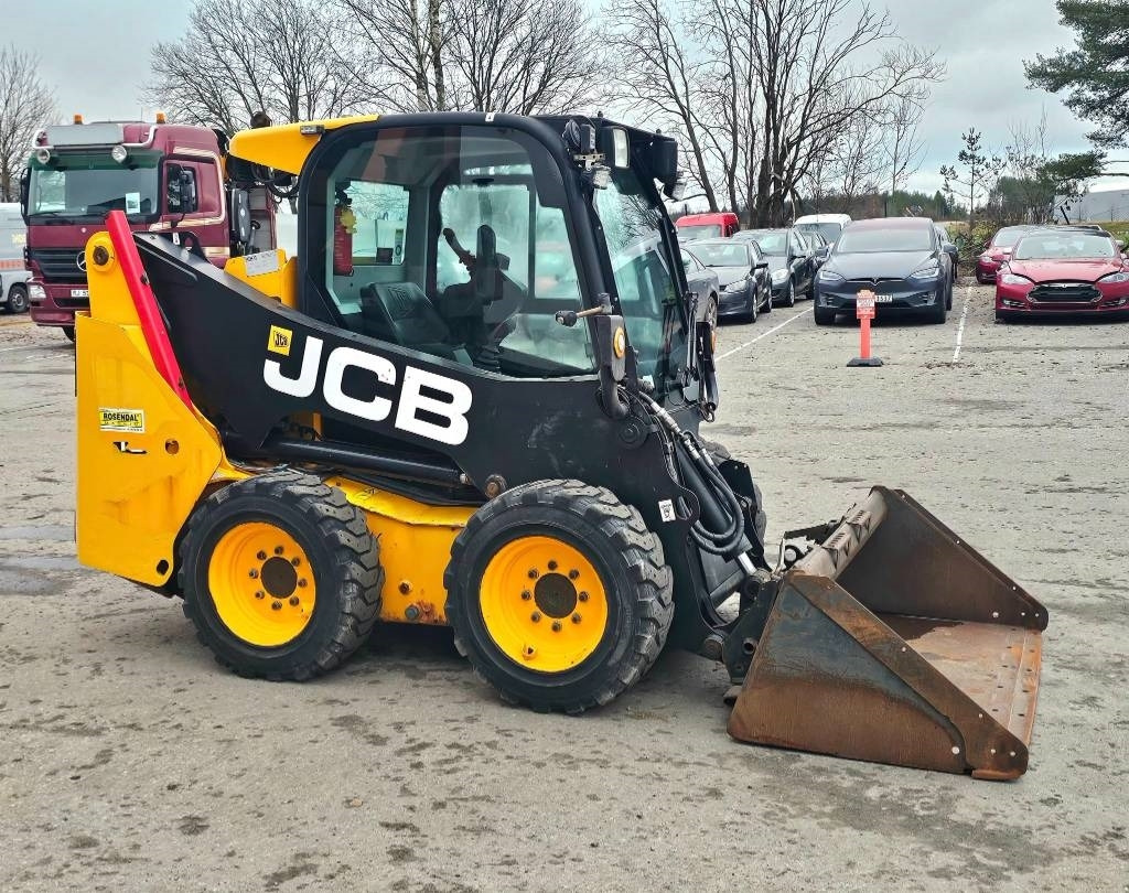 JCB 155 - Φορτωτής πλάγιας ολίσθησης: φωτογραφία 3 JCB 155 - Φορτωτής πλάγιας ολίσθησης: φωτογραφία 3