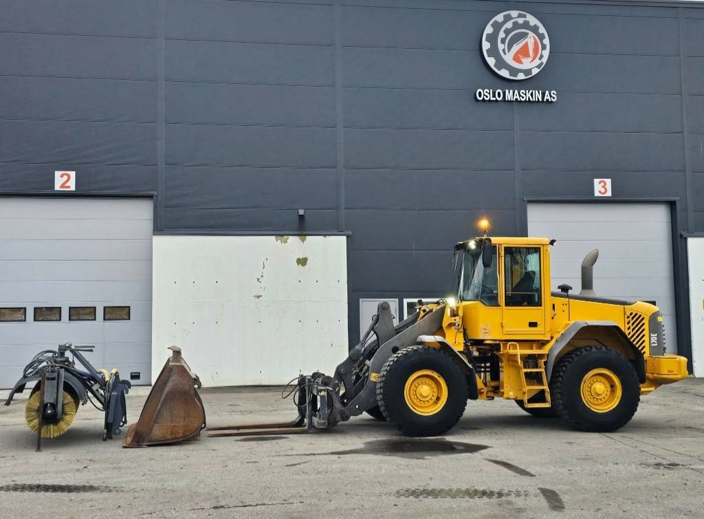 Volvo L 70 E - Ελαστιχοφόρος φορτωτής: φωτογραφία 2 Volvo L 70 E - Ελαστιχοφόρος φορτωτής: φωτογραφία 2