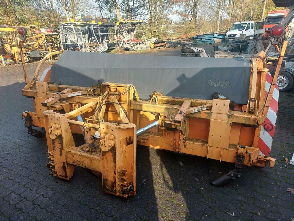 Beilhack Schneepflug Winterdienst Schmidt Schneeschild unimog - Εκχιονιστικό μαχαίρι: φωτογραφία 1 Beilhack Schneepflug Winterdienst Schmidt Schneeschild unimog - Εκχιονιστικό μαχαίρι: φωτογραφία 1
